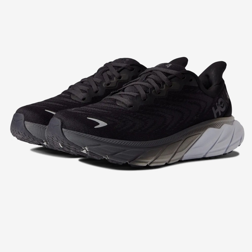 Woman HOKA ARAHI 6, Black Size 9.
